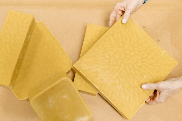 Vorsicht geboten: verfälschtes Bienenwachs